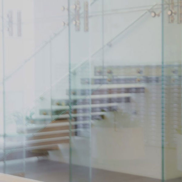 GLASS ELEMENTS